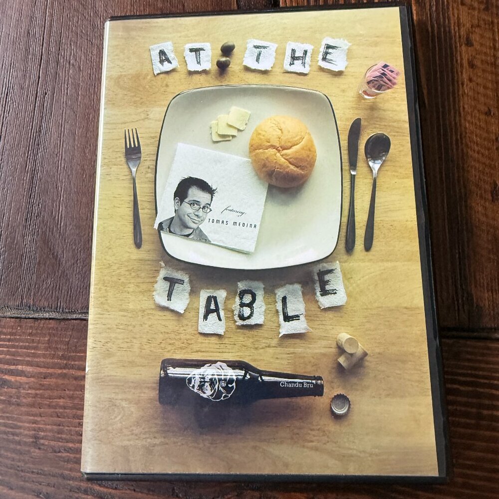 At The Table with Tomas Medina -impromptu dinner table magic- DVD